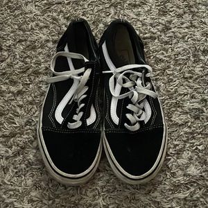 Classic old skool striped vans